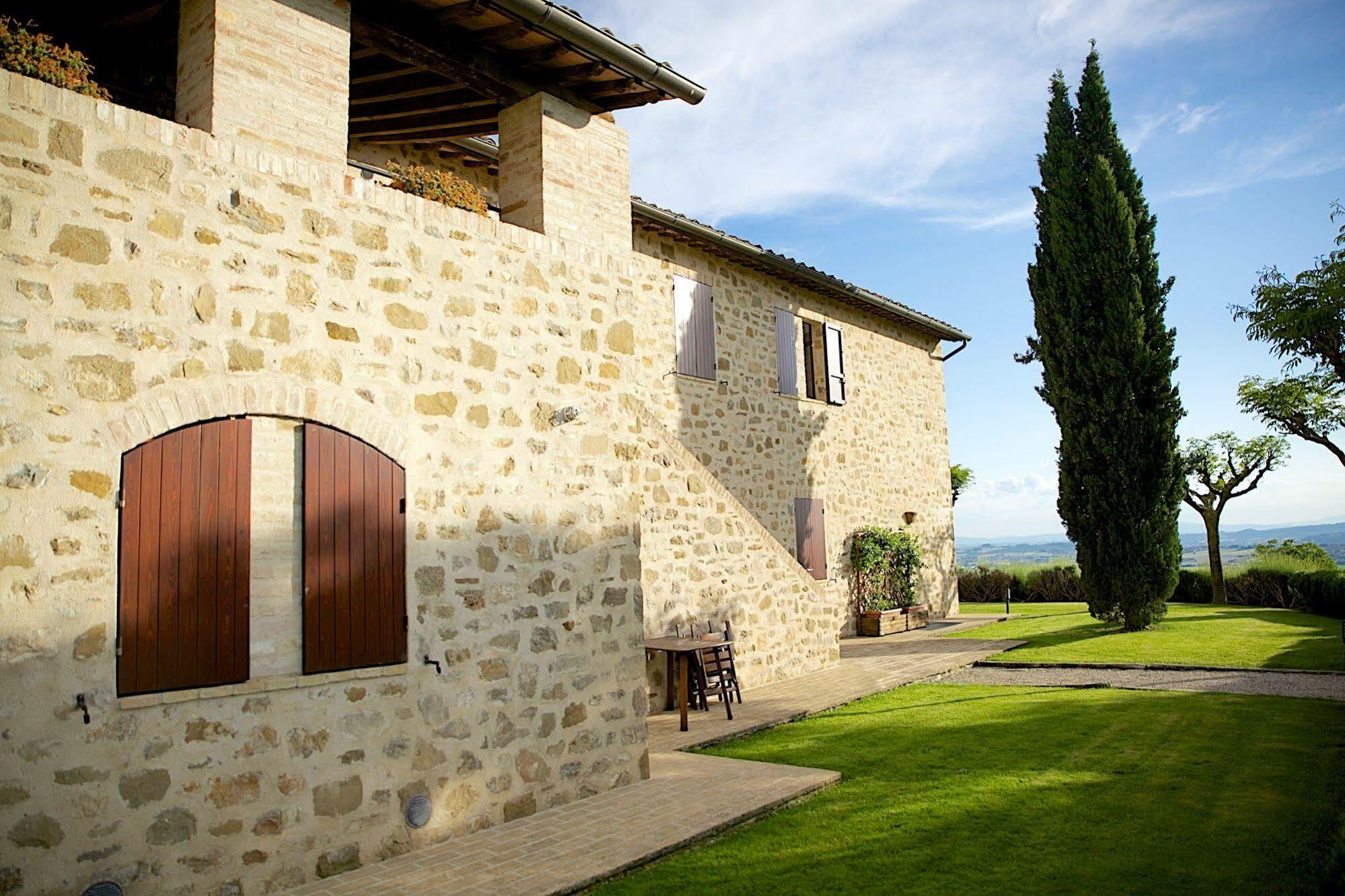 Agriturismo Le Colombe Assisi Exterior photo