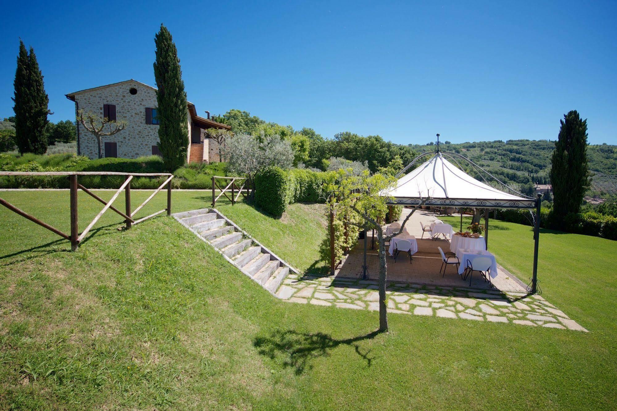 Agriturismo Le Colombe Assisi Exterior photo