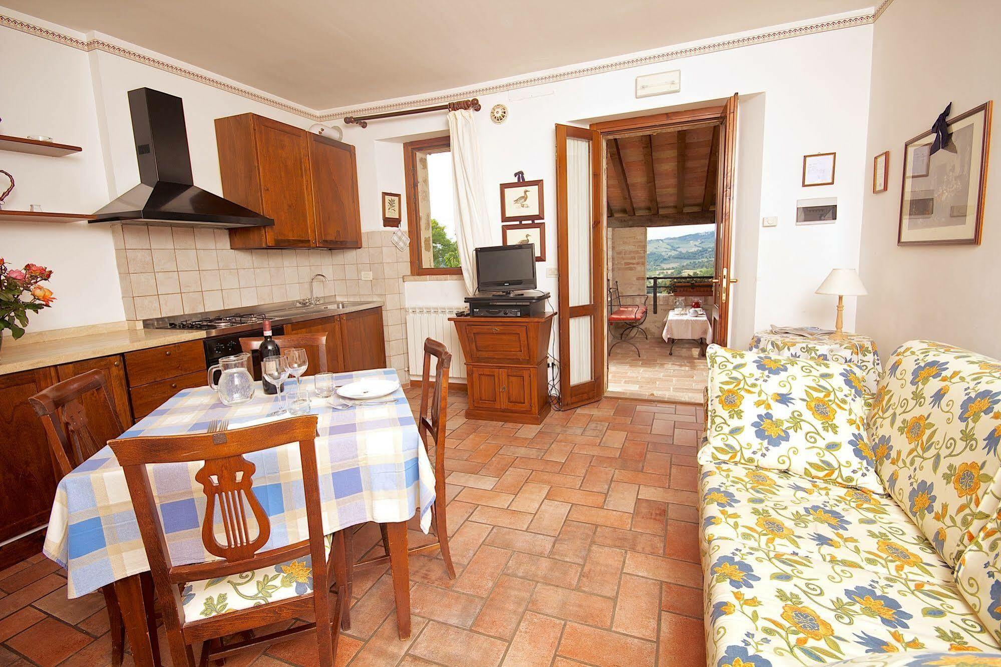 Agriturismo Le Colombe Assisi Exterior photo