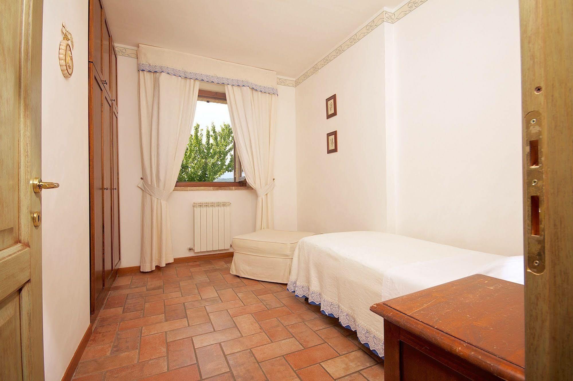 Agriturismo Le Colombe Assisi Exterior photo