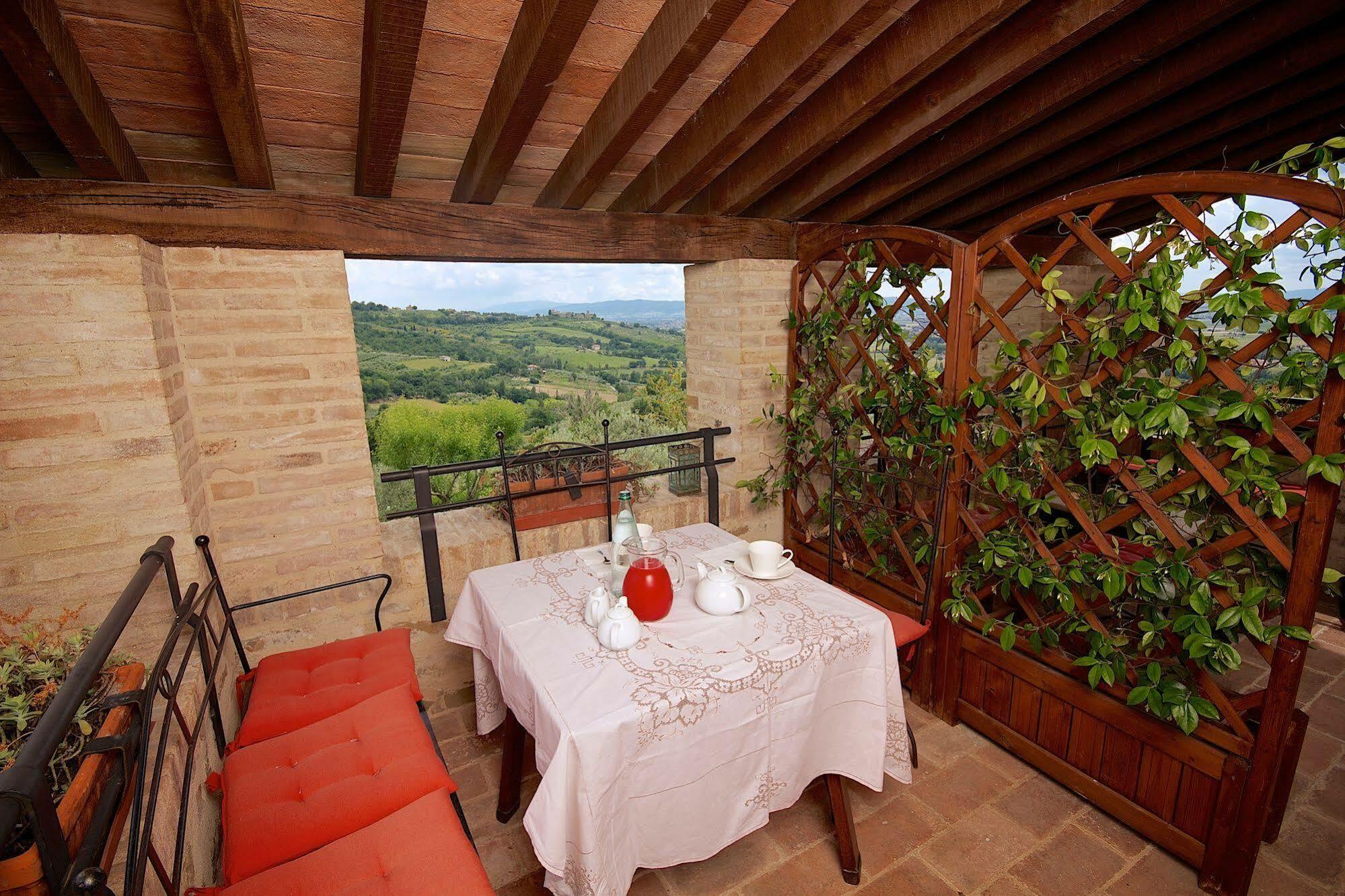 Agriturismo Le Colombe Assisi Exterior photo